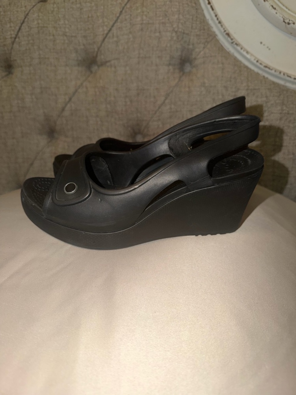 Croc’s Black Women's Wedge Slingback Sandals